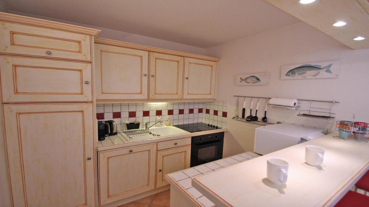 Sainte-Maxime - 3 Bedroom Apartment, Air Conditioned, Outdoor Terrace, Swimming Pool Extérieur photo