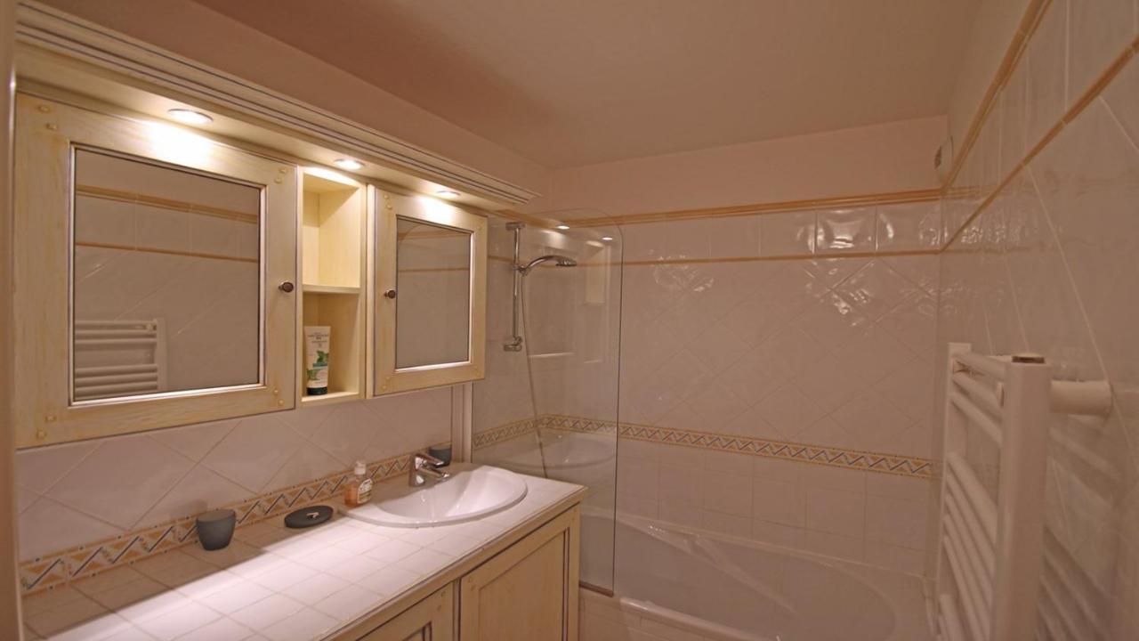 Sainte-Maxime - 3 Bedroom Apartment, Air Conditioned, Outdoor Terrace, Swimming Pool Extérieur photo